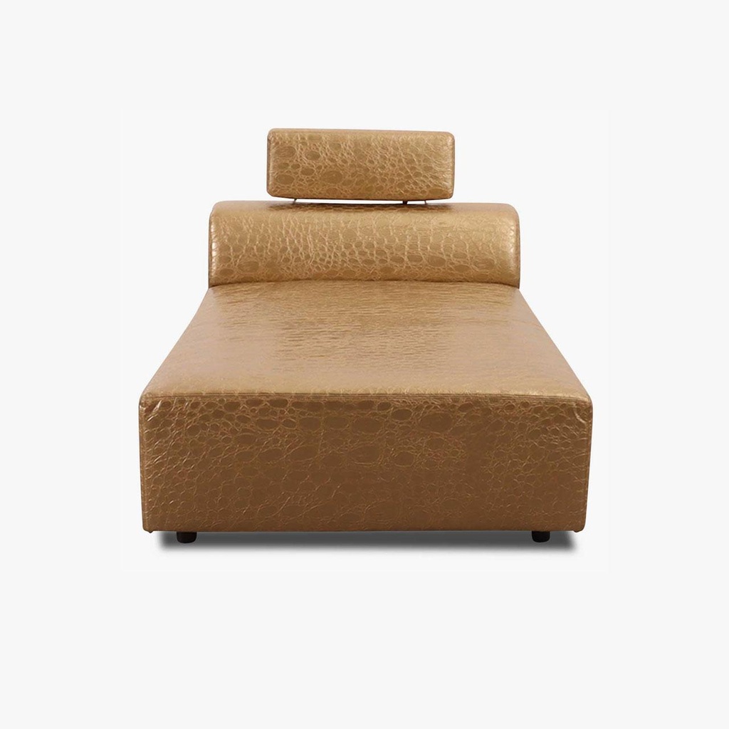 Tommy M Liege in Kunstleder gold
